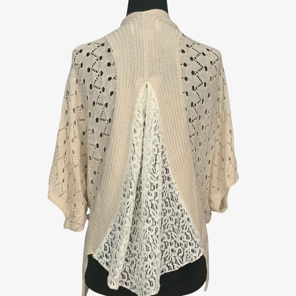 The Cue Cher Qu Natural Beige Crochet Knit Lace Inset Cotton Sweater Shrug SZ S - Picture 4 of 11